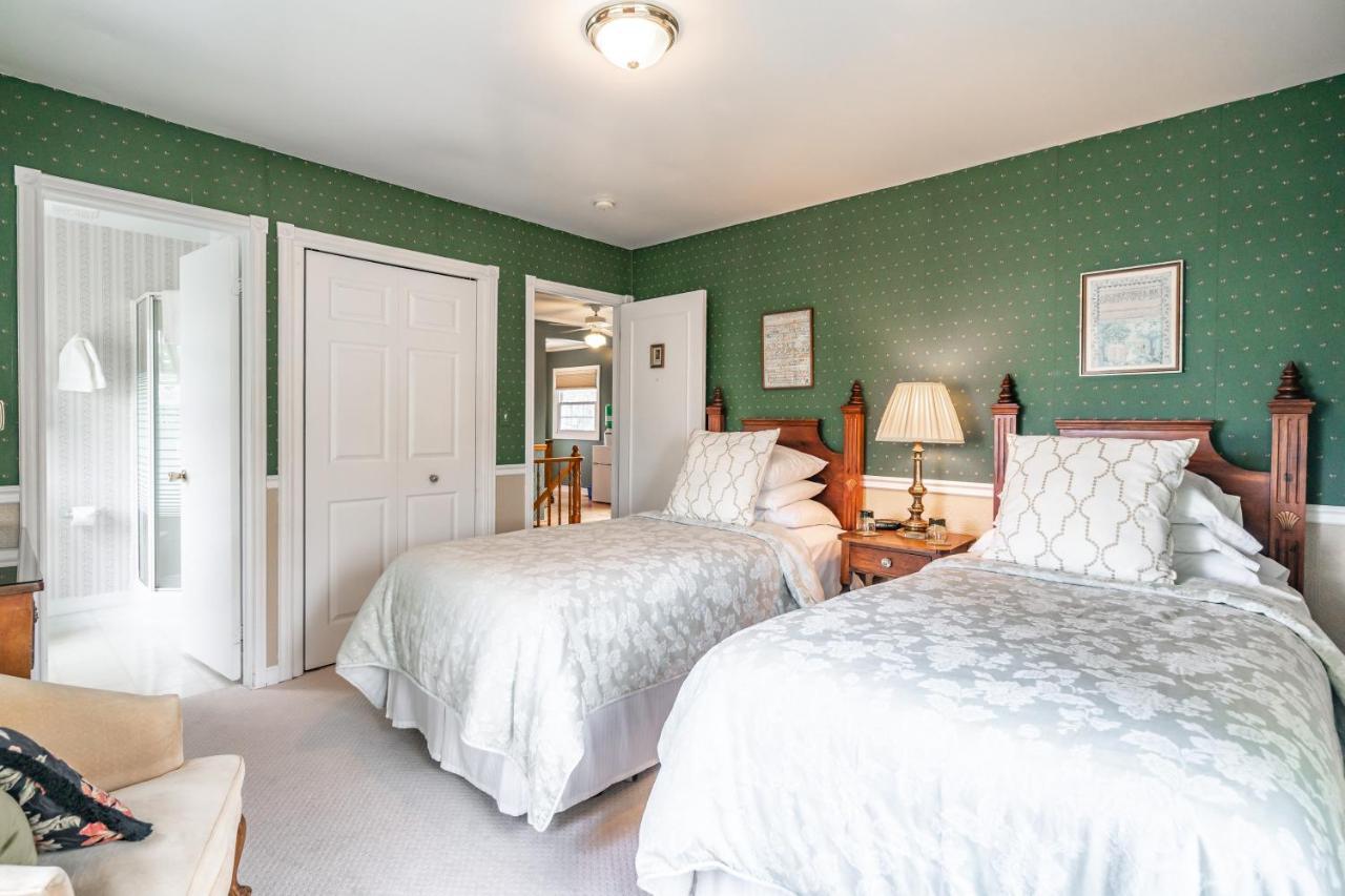 Abacot Hall Bed & Breakfast Niagara-on-the-Lake Kültér fotó